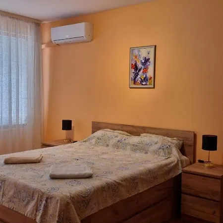 דירה орхид хилс וארנה